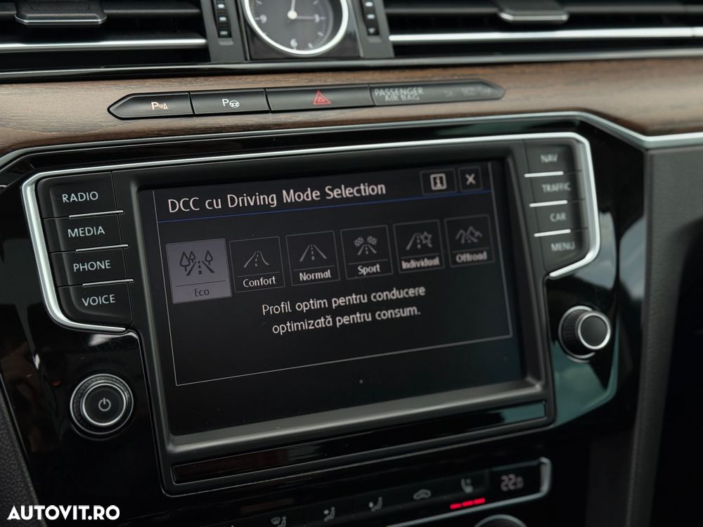 Volkswagen Passat - 19
