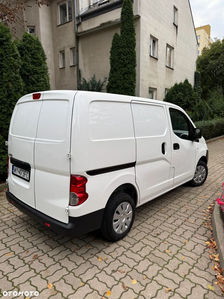 Nissan NV200 - 8