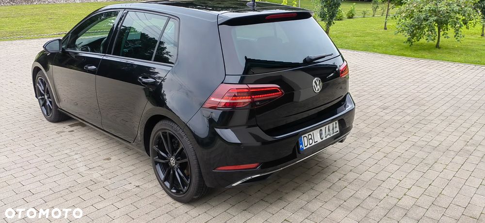 Volkswagen Golf - 5