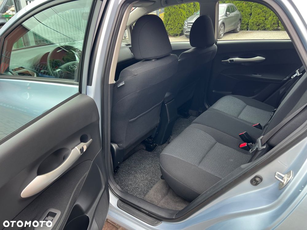 Toyota Auris 1.8 HSD Luna - 22