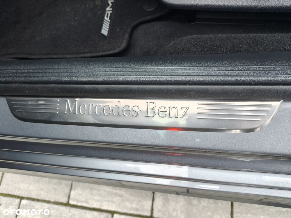 Mercedes-Benz Klasa E - 28
