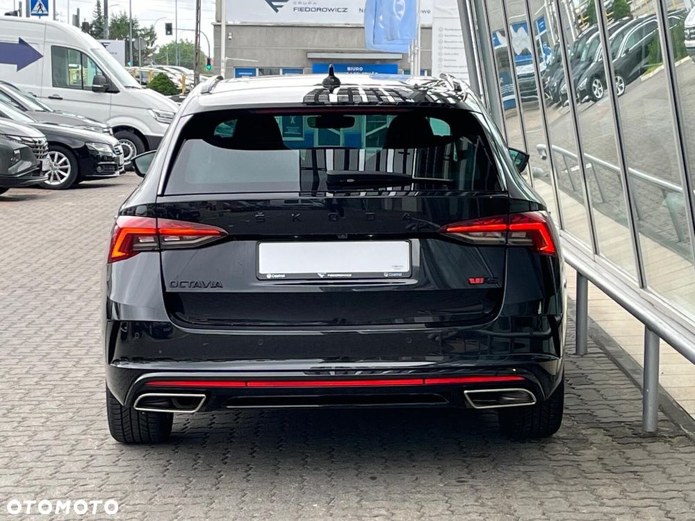 Skoda Octavia 2.0 TDI RS DSG - 13
