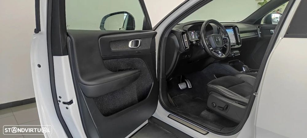 Volvo XC 40 2.0 D3 R-Design Geartronic - 16