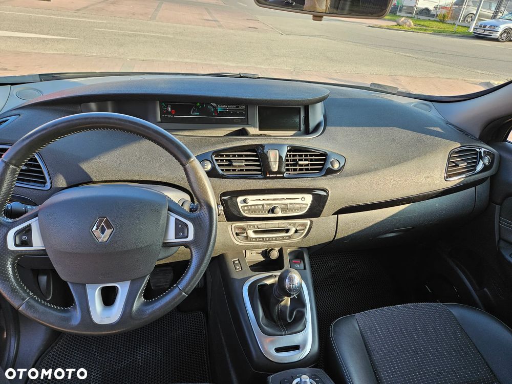 Renault Scenic - 11