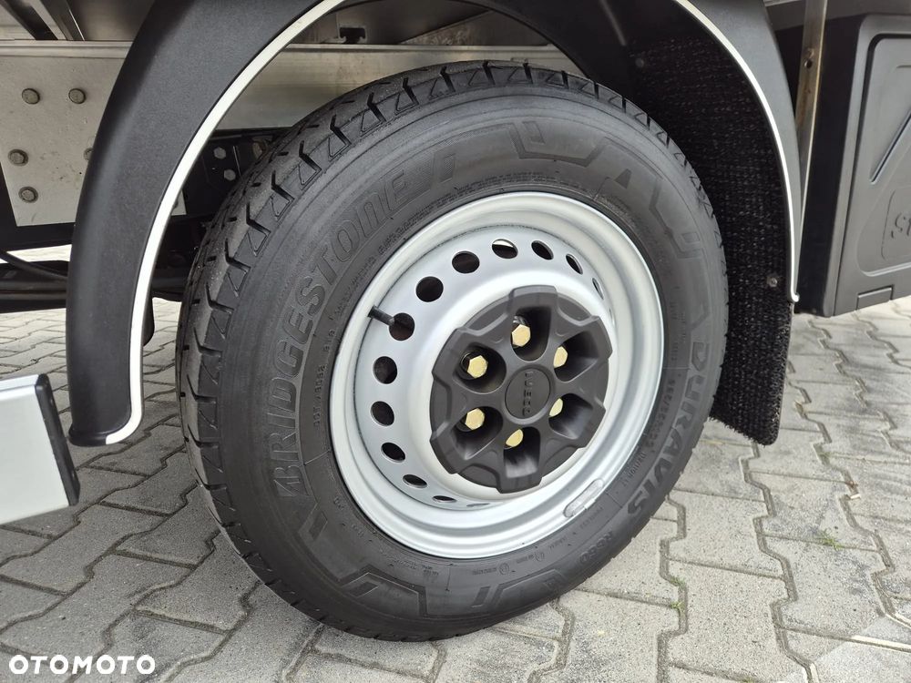 Iveco Daily 3,0 L❗35S18❗Kontener 8EP❗Winda 750KG❗HI-MATIC - 33