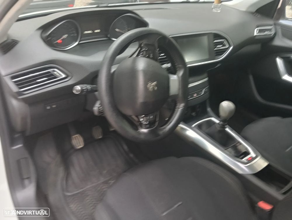 Peugeot 308 1.6 e-HDi Allure J17 - 13