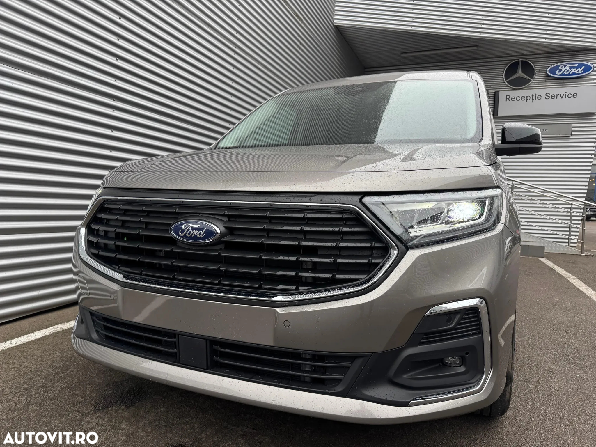 Ford Tourneo Connect 2.0L EcoBlue LWB Titanium - 10