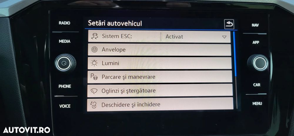 Volkswagen Passat 2.0 TDI DSG Advance - 13