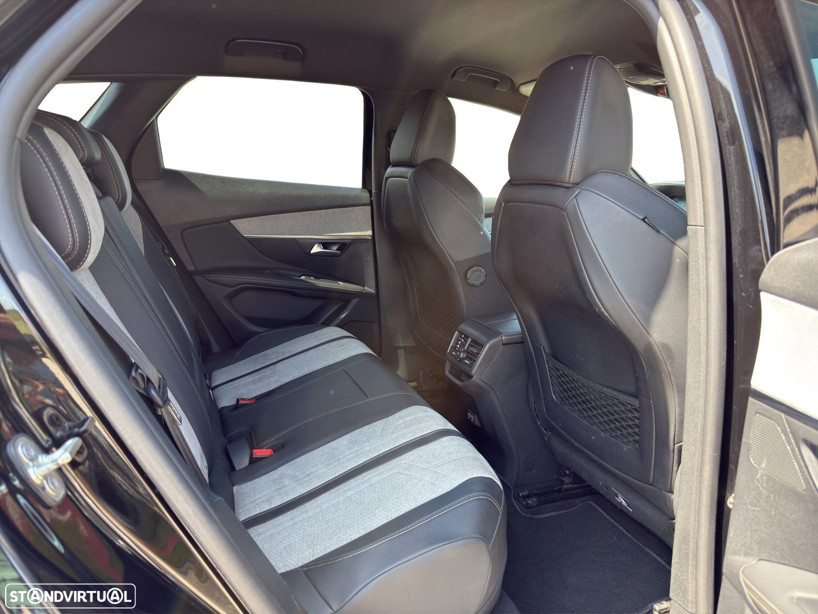 Peugeot 3008 1.6 Hybrid GT Line e-EAT8 - 16
