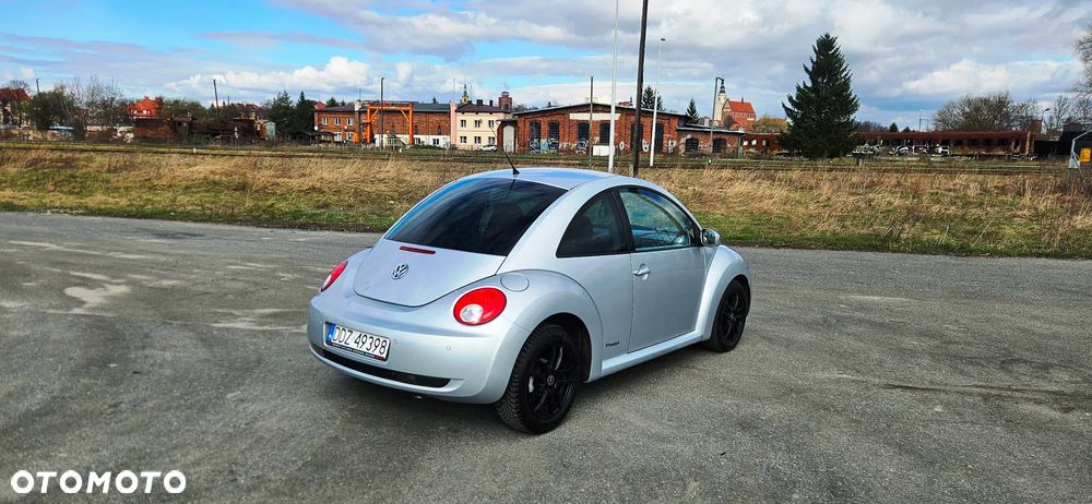 Volkswagen New Beetle 1.9 TDI DPF Freestyle - 13