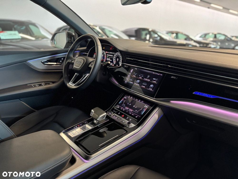 Audi Q8 - 35