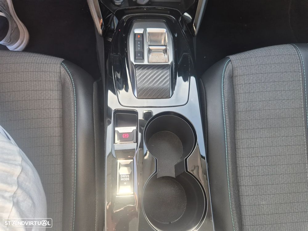 Peugeot e-208 Allure Pack - 13