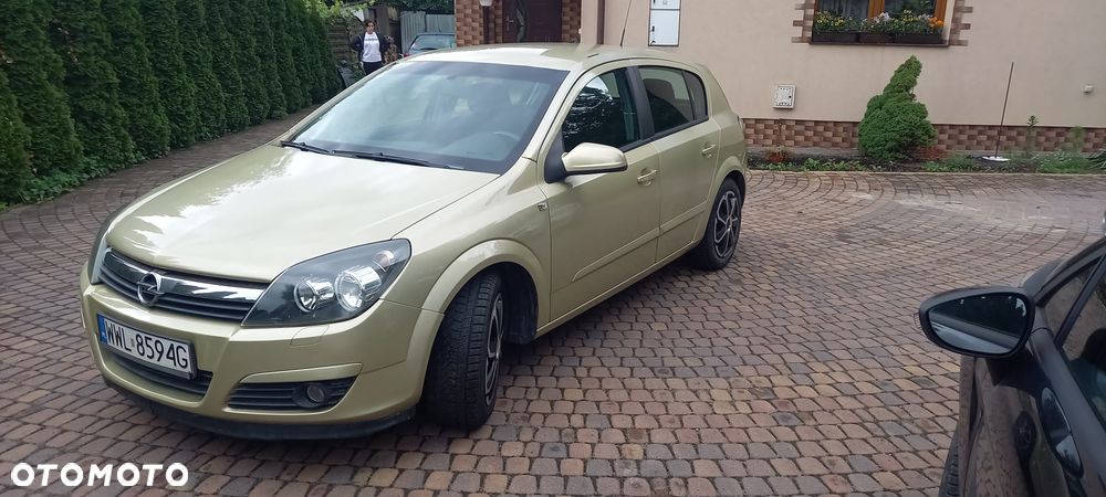 Opel Astra 1.6 Enjoy - 2
