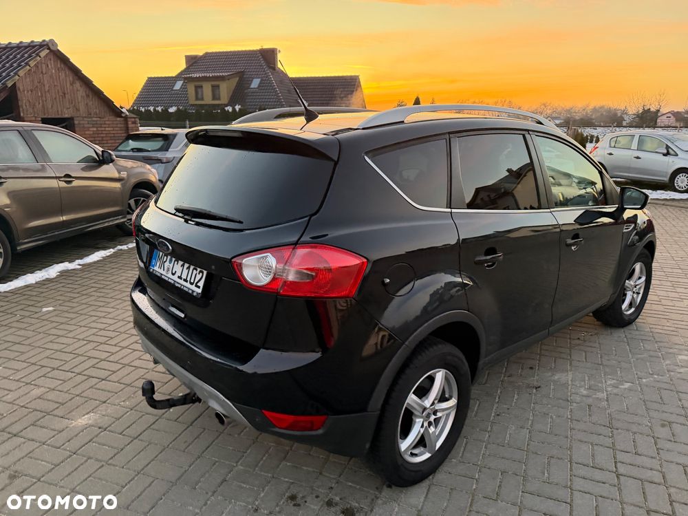 Ford Kuga 2.0 TDCi 2x4 Titanium - 8