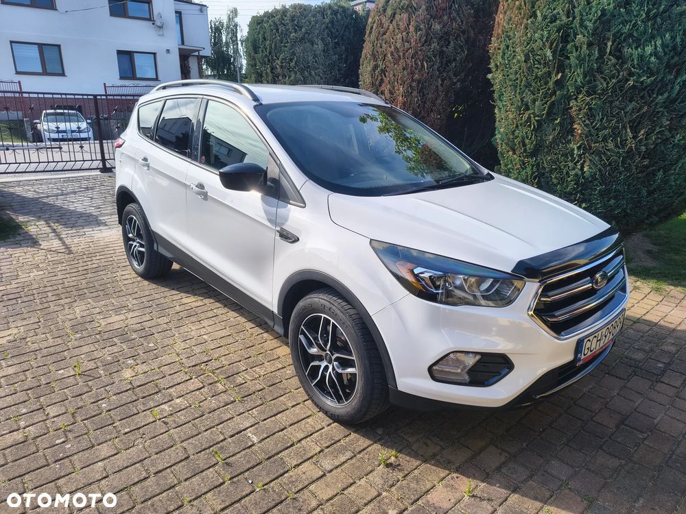 Ford Kuga - 1