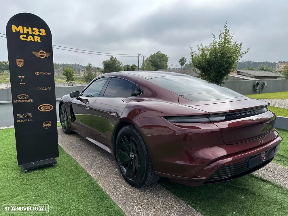 Porsche Taycan 4S - 11