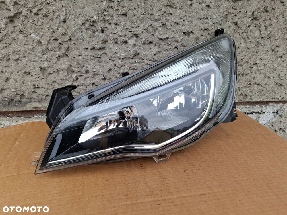 LAMPA PRZEDNIA LEWA OPEL ASTRA IV J LIFT - 2