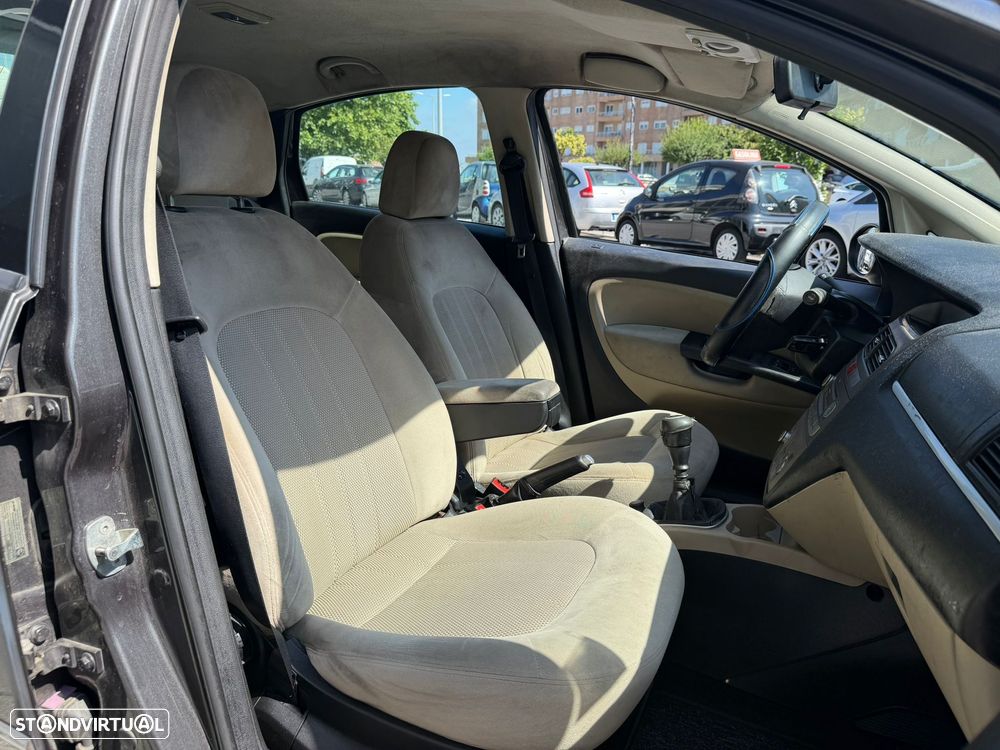 Fiat Linea 1.3 M-Jet Emotion - 13