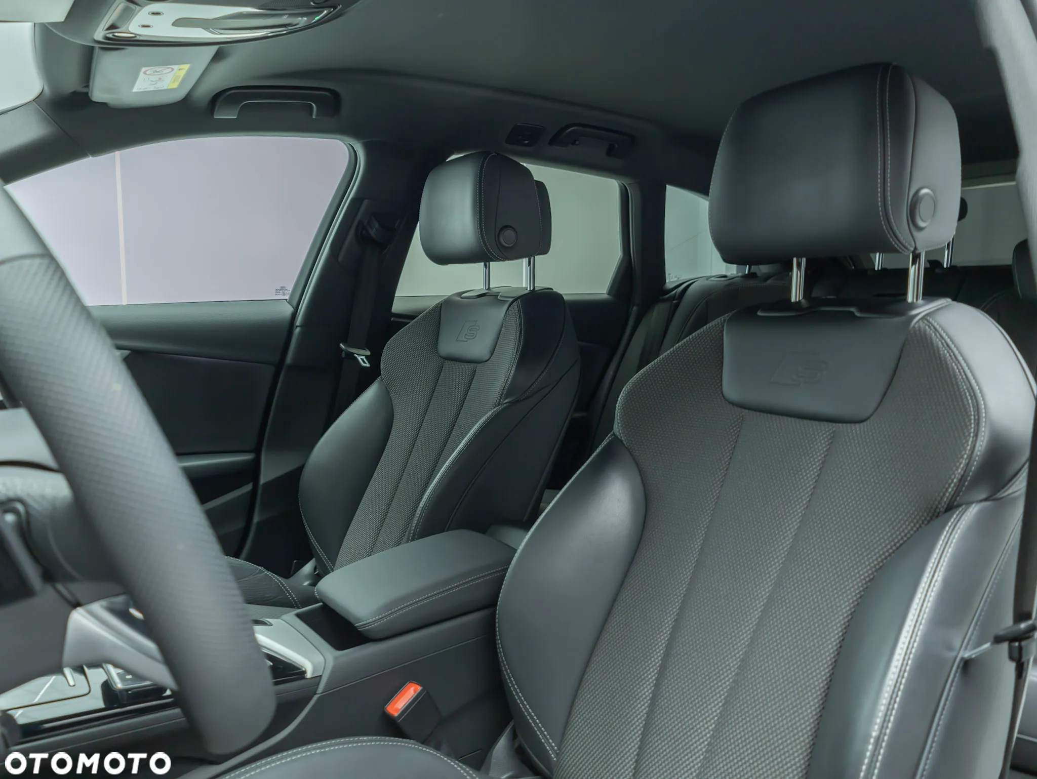 Audi A4 Avant 40 TDI quattro S tronic S line - 13