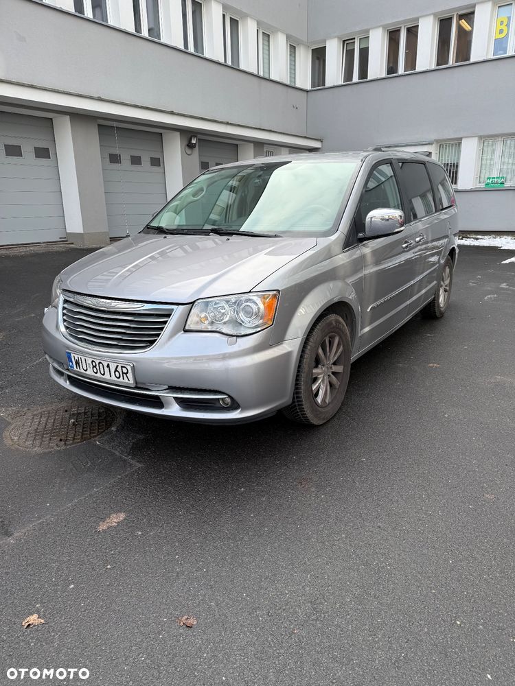 Chrysler Town & Country 3.6 Limited - 6