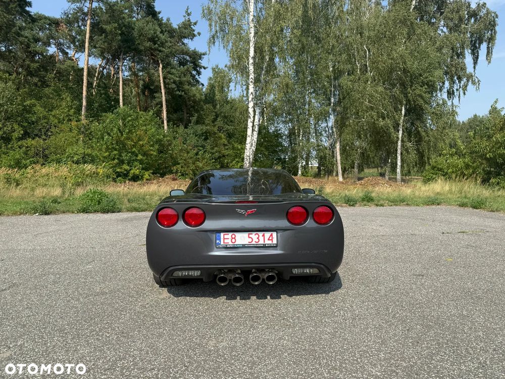 Chevrolet Corvette - 9