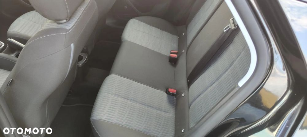 Opel Corsa 1.2 Business S&S - 22