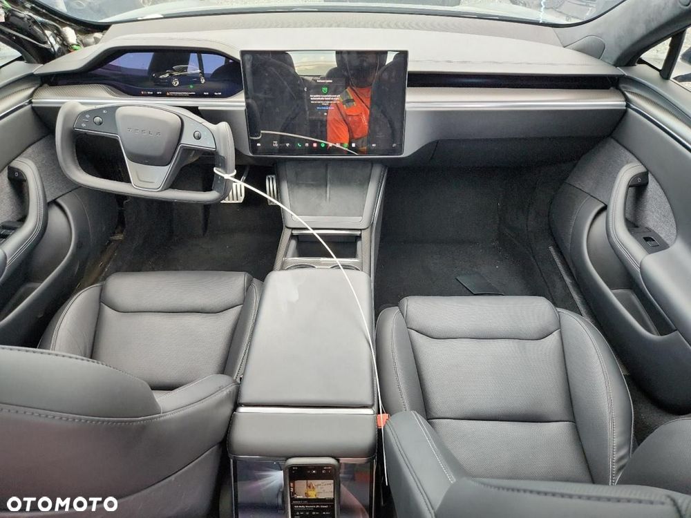 Tesla Model S AWD - 8