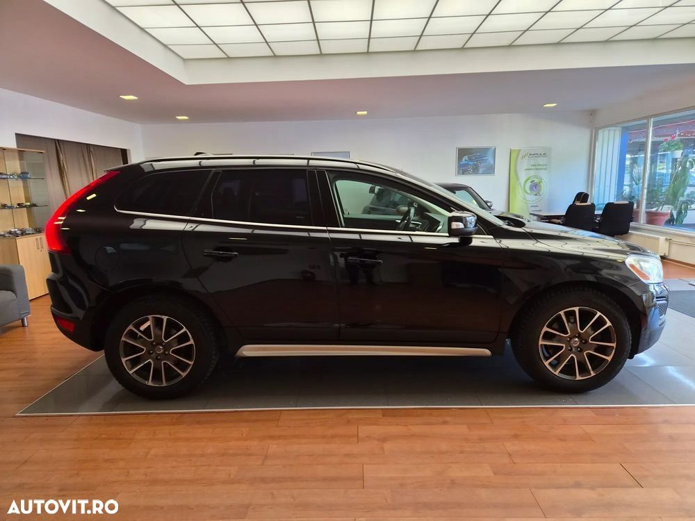 Volvo XC 60 D4 AWD Momentum - 5