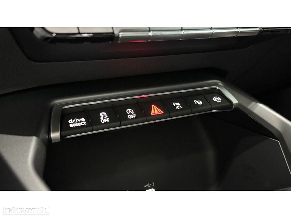 Audi A3 Sportback 30 TDI S line - 9