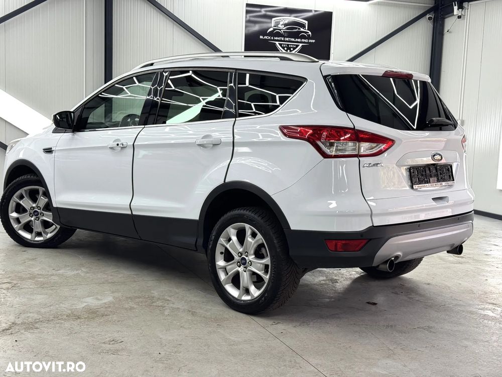 Ford Kuga 2.0 TDCi 4x4 Aut. Titanium - 16