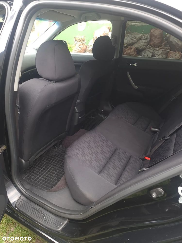 Honda Accord 2.0 i Comfort - 9