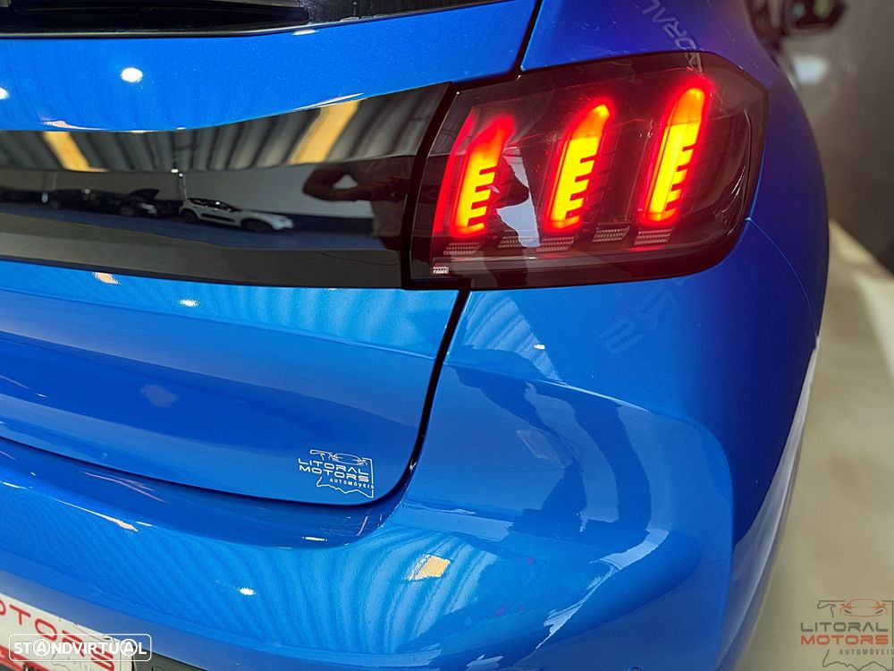 Peugeot 208 1.2 PureTech Allure EAT8 - 11