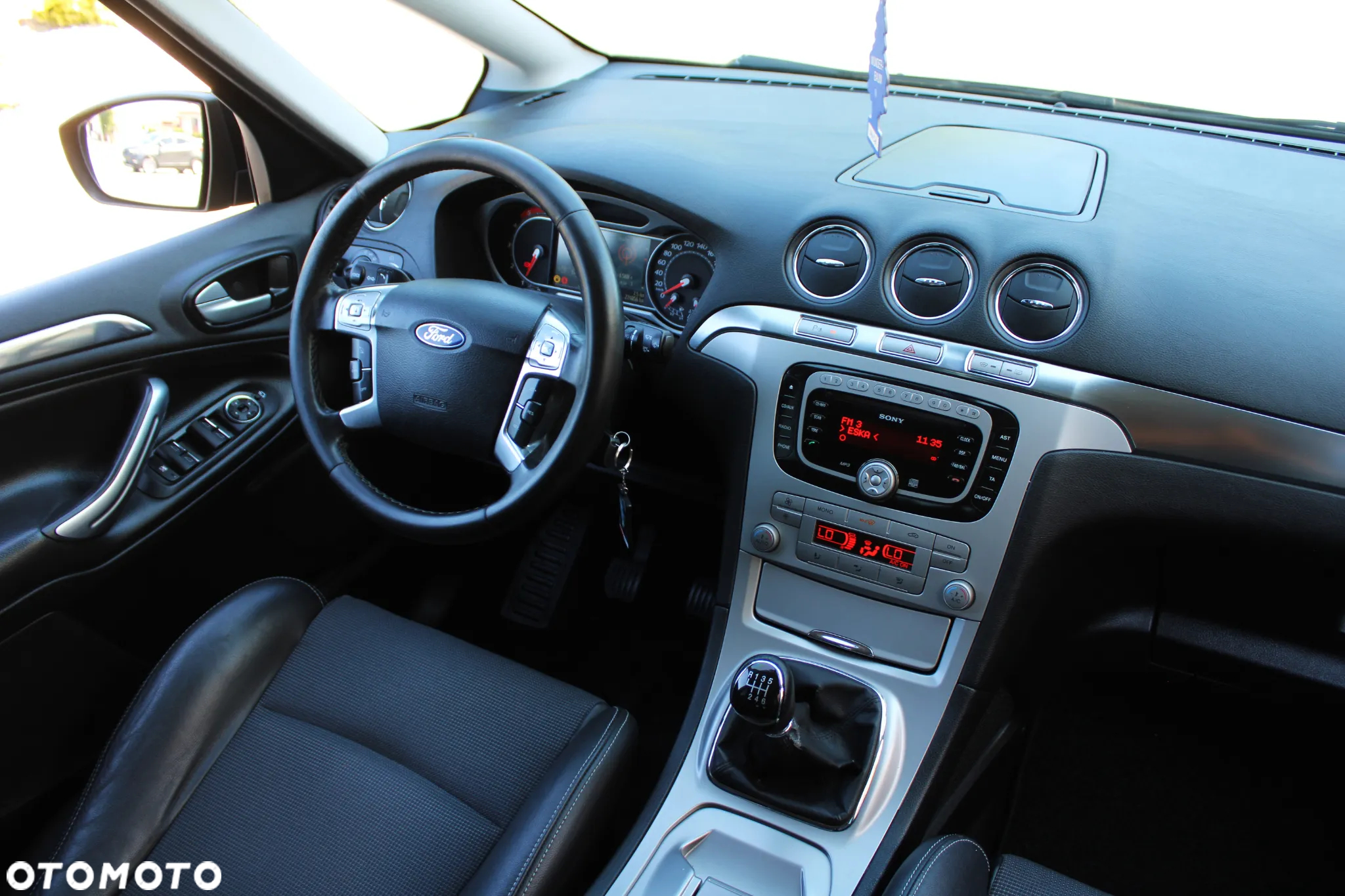 Ford S-Max - 19