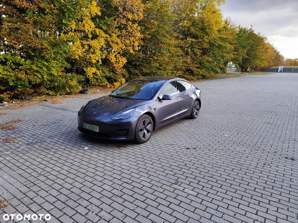 Tesla Model 3 - 2