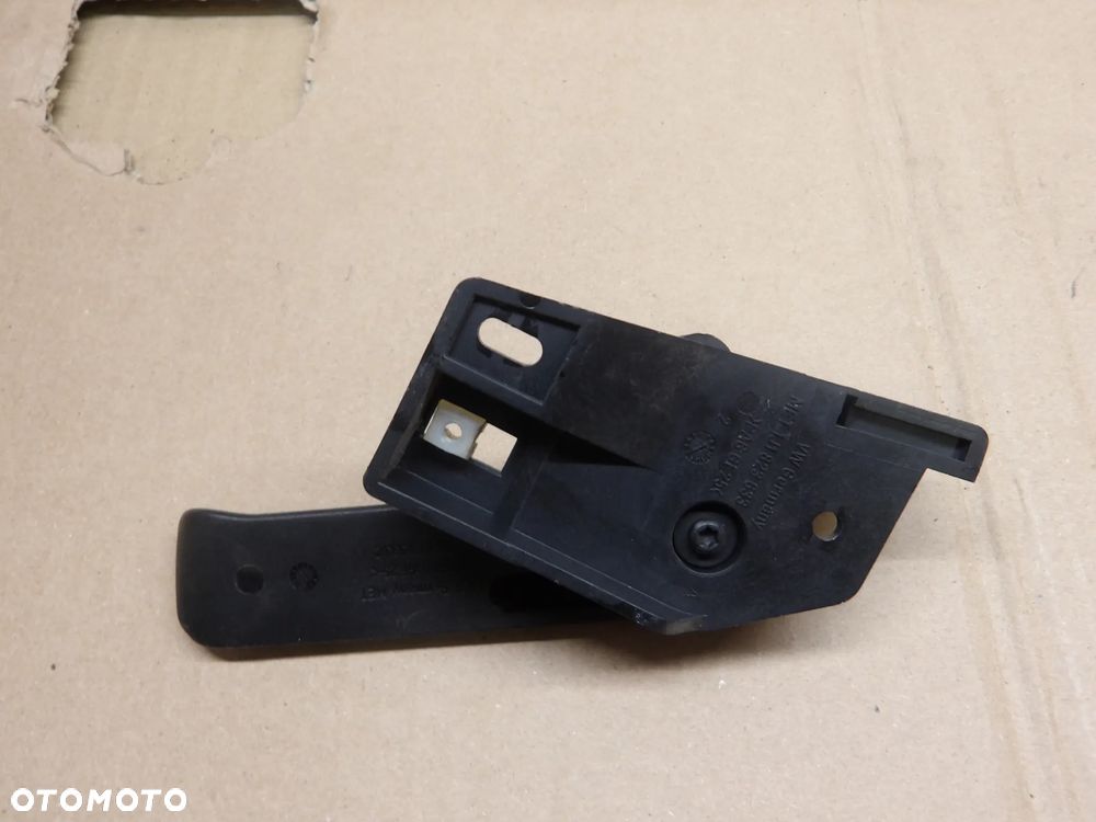 SKODA FABIA II 07-10 1.2B RĄCZKA OTWIERANIA MASKI 1J1823633 - 2