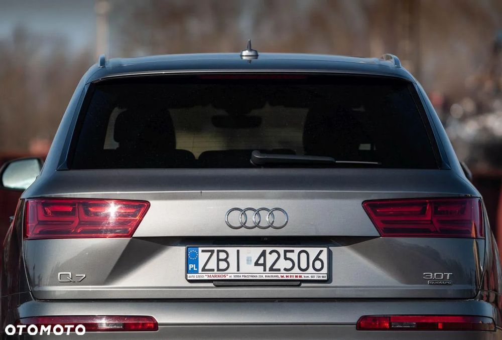 Audi Q7 - 7