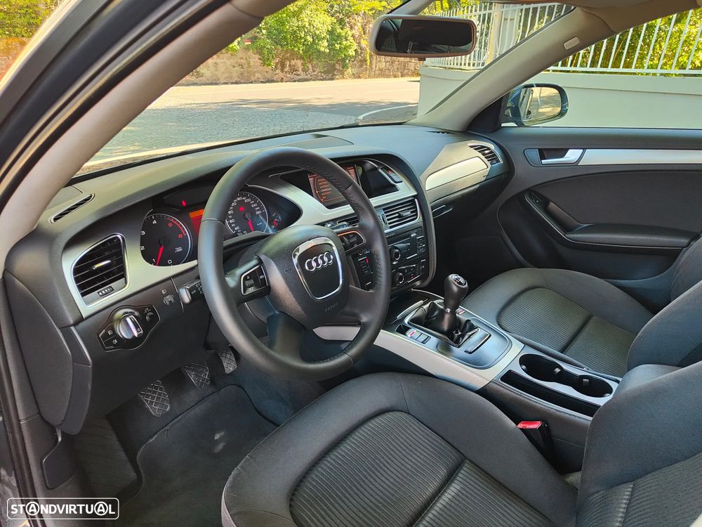 Audi A4 Avant 2.0 TDI - 6