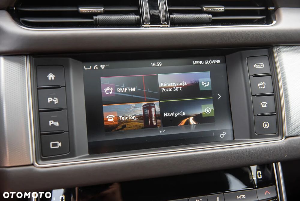 Jaguar XF ver-20d-sportbrake-portfolio - 21