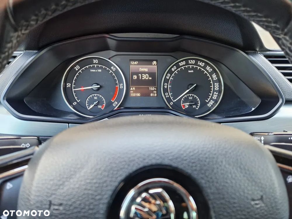 Skoda Superb Combi 2.0 TDI DSG SportLine - 28