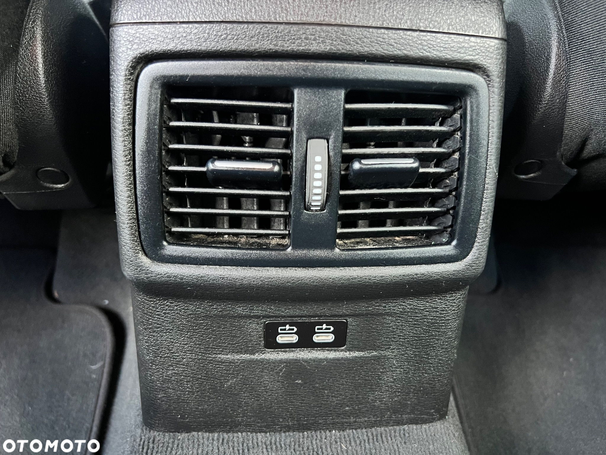BMW X1 sDrive18i Advantage - 36