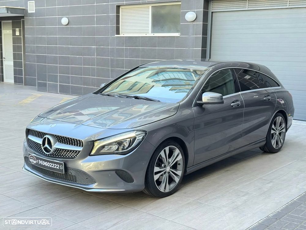Mercedes-Benz CLA 200 d Shooting Brake AMG Line - 13