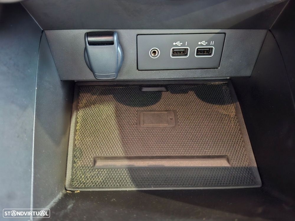 Renault Clio 1.0 TCe Techno Bi-Fuel - 26