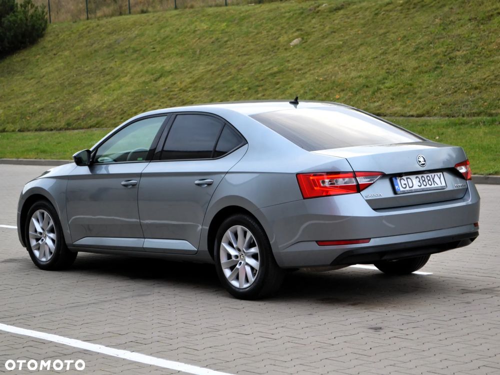 Skoda Superb 1.8 TSI Ambition - 4