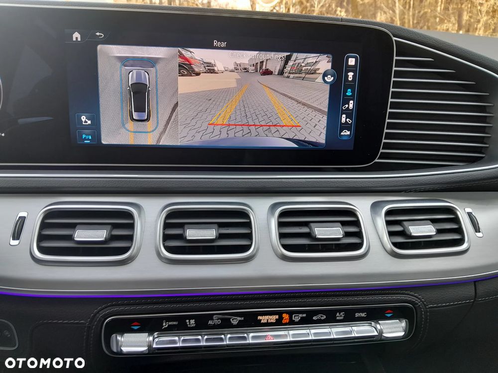 Mercedes-Benz GLE - 12