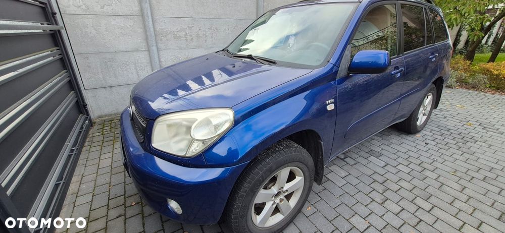 Toyota RAV4 - 6
