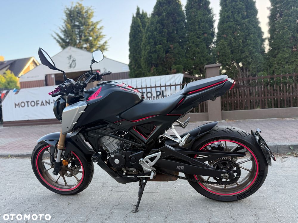 Honda CB - 16