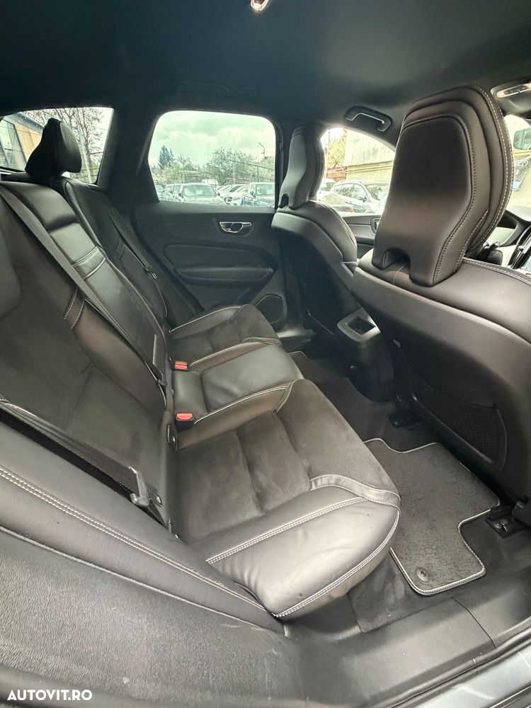 Volvo XC 60 D4 R-Design - 20