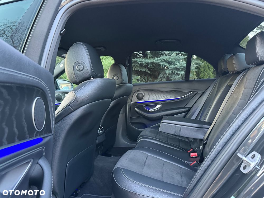 Mercedes-Benz Klasa E 300 de 9G-TRONIC AMG Line - 29