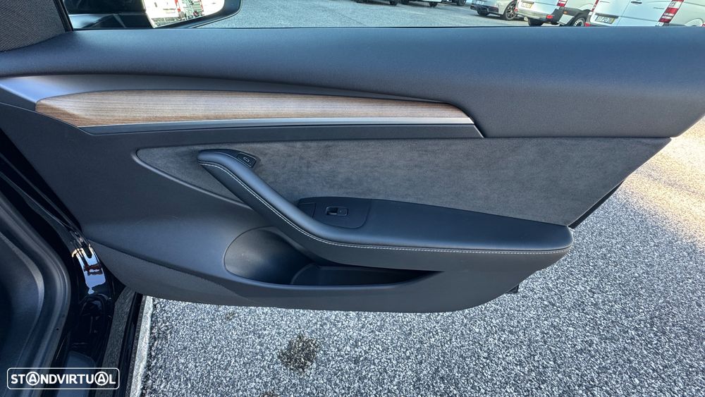 Tesla Model 3 Long Range Tração Integral Premium - 31