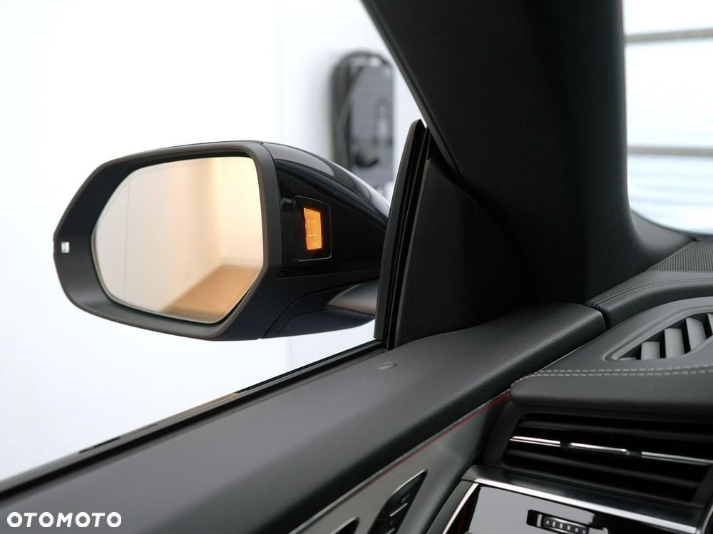 Audi Q8 - 24